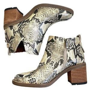 Nwot Franco Sarto leather ankle boots